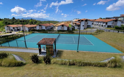 Se vende casa en San Rafael de Montes de Oca, condominio con espectaculares áreas comunes! Cod 22782