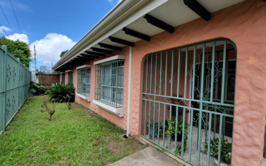 Se vende Casa en Moravia una sola planta cerca de Plaza Lincoln!Cod22814