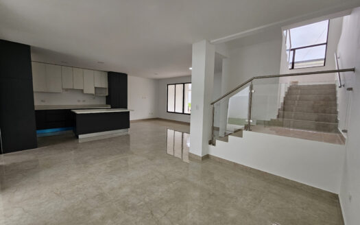 Hermosa y amplia casa para estrenar en condominio Tres Ríos. Cod23564