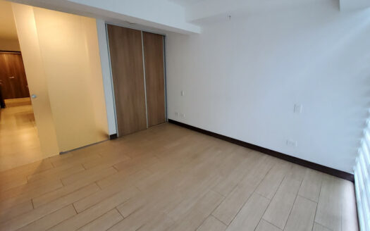 Se alquila hermoso apartamento tipo estudio en Torre Los Yoses. Cod 23690