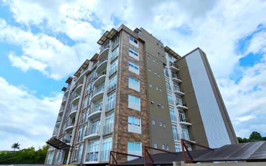 Se vende hermoso apartamento en condominio Curridabat cerca de Gold’s Gym. Cod 24640