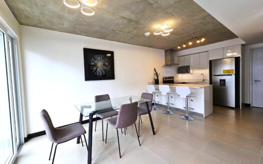 Se alquila hermoso apartamento en condominio Khaya Curridabat. Cod 24653