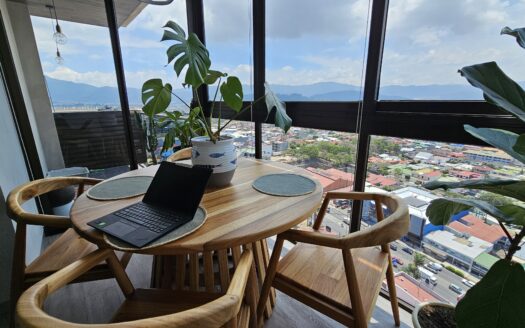 Se vende hermoso apartamento en Curridabat condominio Nest. Cod 24743