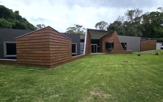Se vende residencia de lujo en la montaña | La Unión-Tres Ríos. Cod 25401