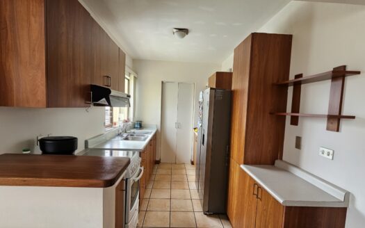 Se vende apartamento en San Pedro de Montes de Oca. Cod 25473